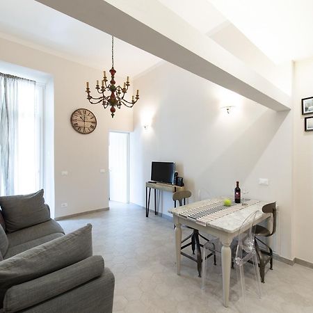 Lucia'S Home Firenze Bagian luar foto